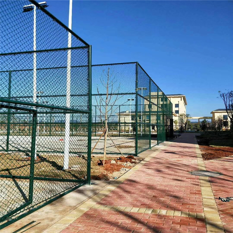 體育場(chǎng)護(hù)欄網(wǎng)的參數(shù)